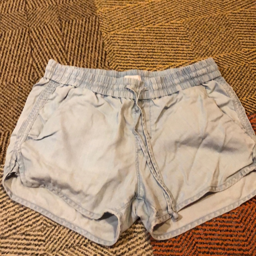 Gap light-wash drawstring shorts size small